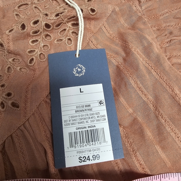 NWT Universal Thread Eyelet Ruffle Short Sleeve Cotton Top Juniors Size Large - Picture 7 of 9